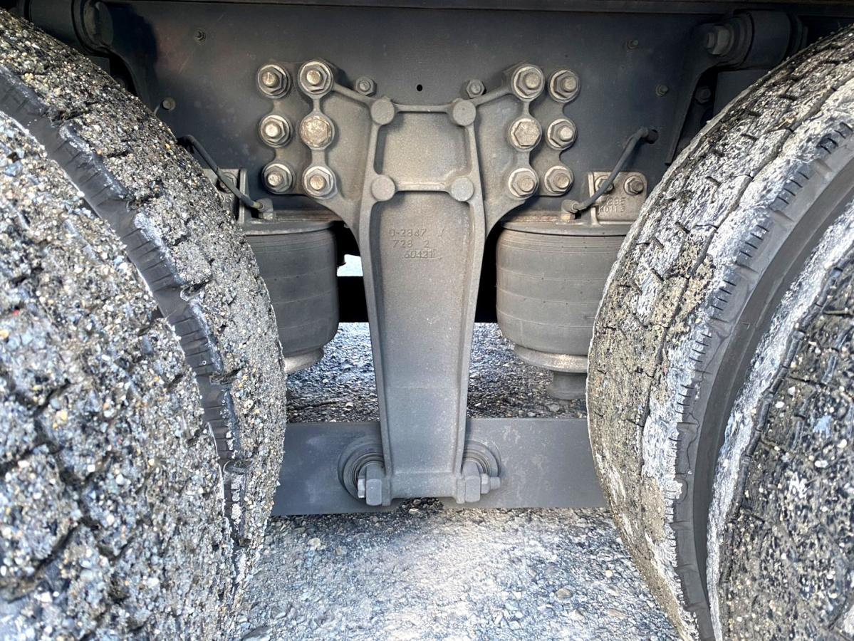 平成28年いすゞギガアルミウイング後輪エアサスQKG-CYJ77B|中古トラックの販売・買取・査定のアイナビ