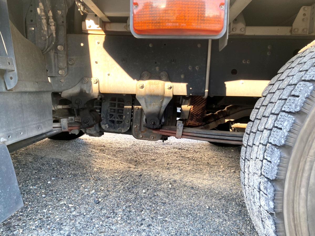 平成28年いすゞギガアルミウイング後輪エアサスQKG-CYJ77B|中古トラックの販売・買取・査定のアイナビ