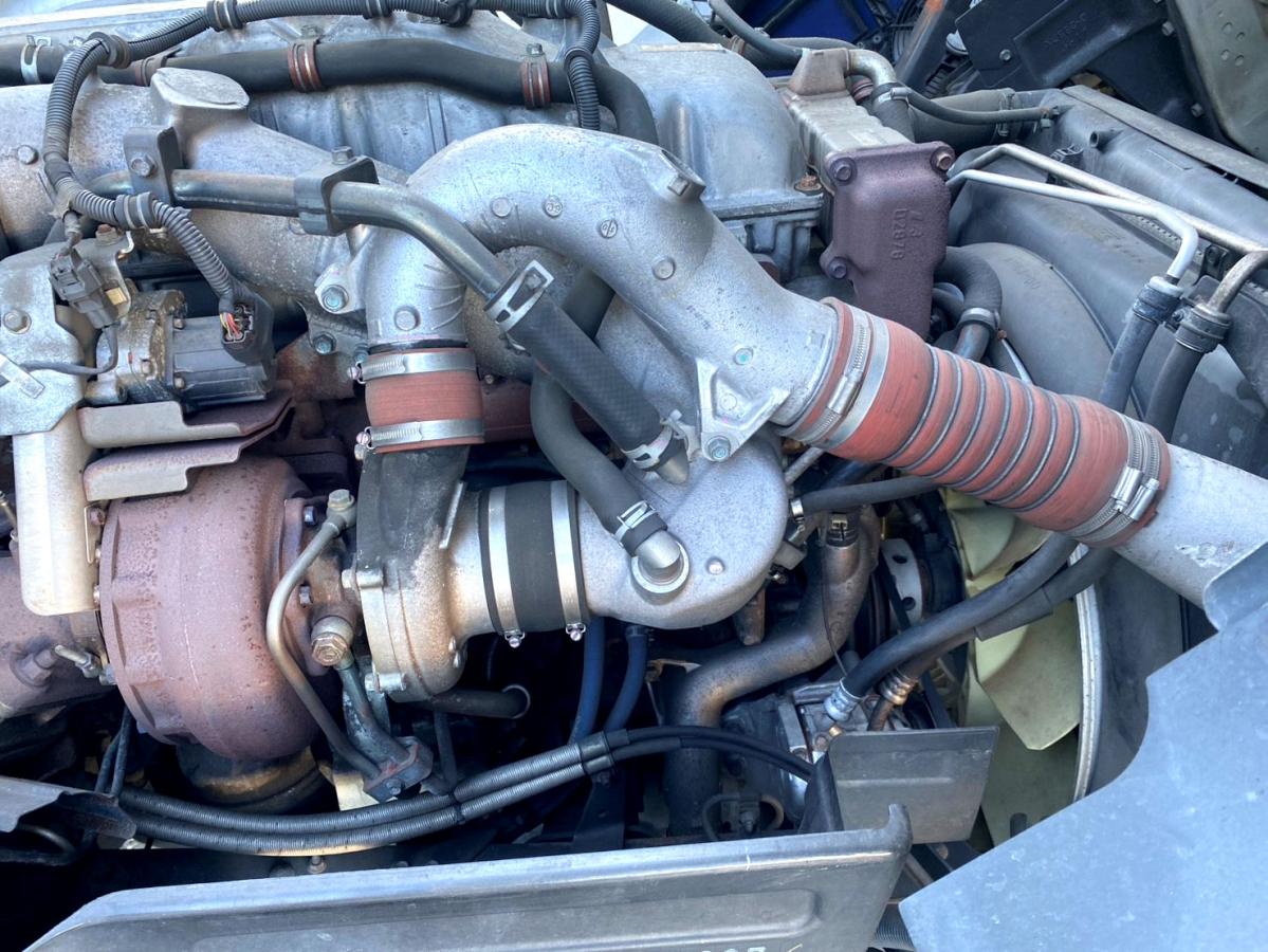 平成28年いすゞギガアルミウイング後輪エアサスQKG-CYJ77B|中古トラックの販売・買取・査定のアイナビ