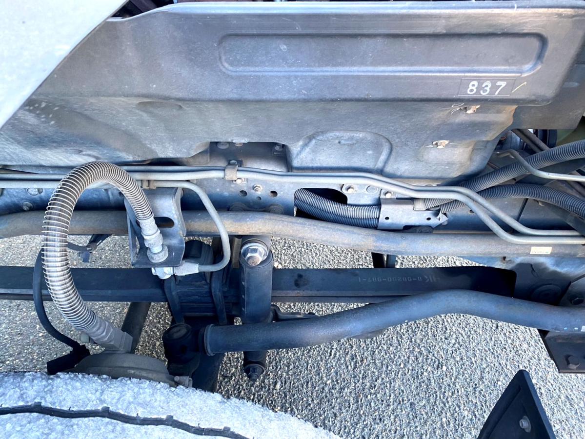 平成28年いすゞギガアルミウイング後輪エアサスQKG-CYJ77B|中古トラックの販売・買取・査定のアイナビ