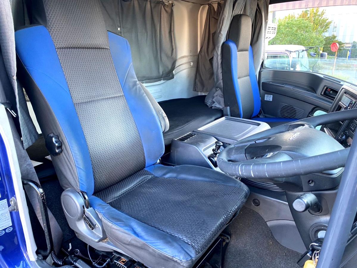 平成28年いすゞギガアルミウイング後輪エアサスQKG-CYJ77B|中古トラックの販売・買取・査定のアイナビ