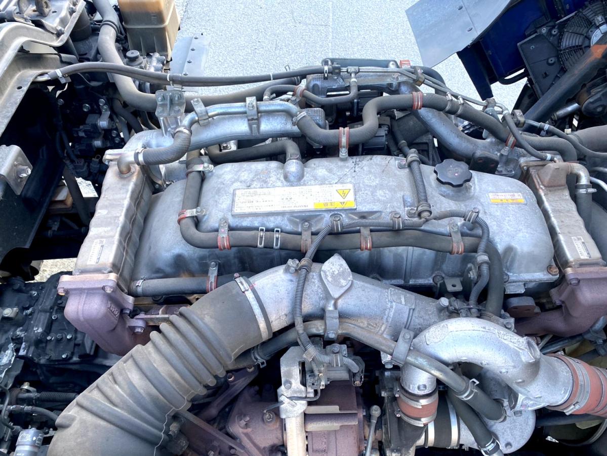 平成28年いすゞギガアルミウイング後輪エアサスQKG-CYJ77B|中古トラックの販売・買取・査定のアイナビ