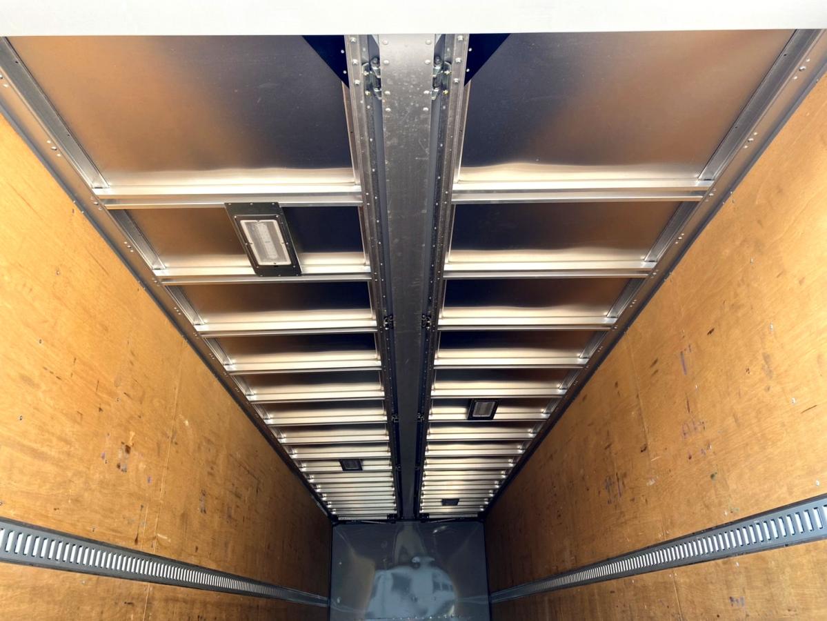 平成28年いすゞギガアルミウイング380馬力塗装済QPG-CYJ77B|中古トラックの販売・買取・査定のアイナビ