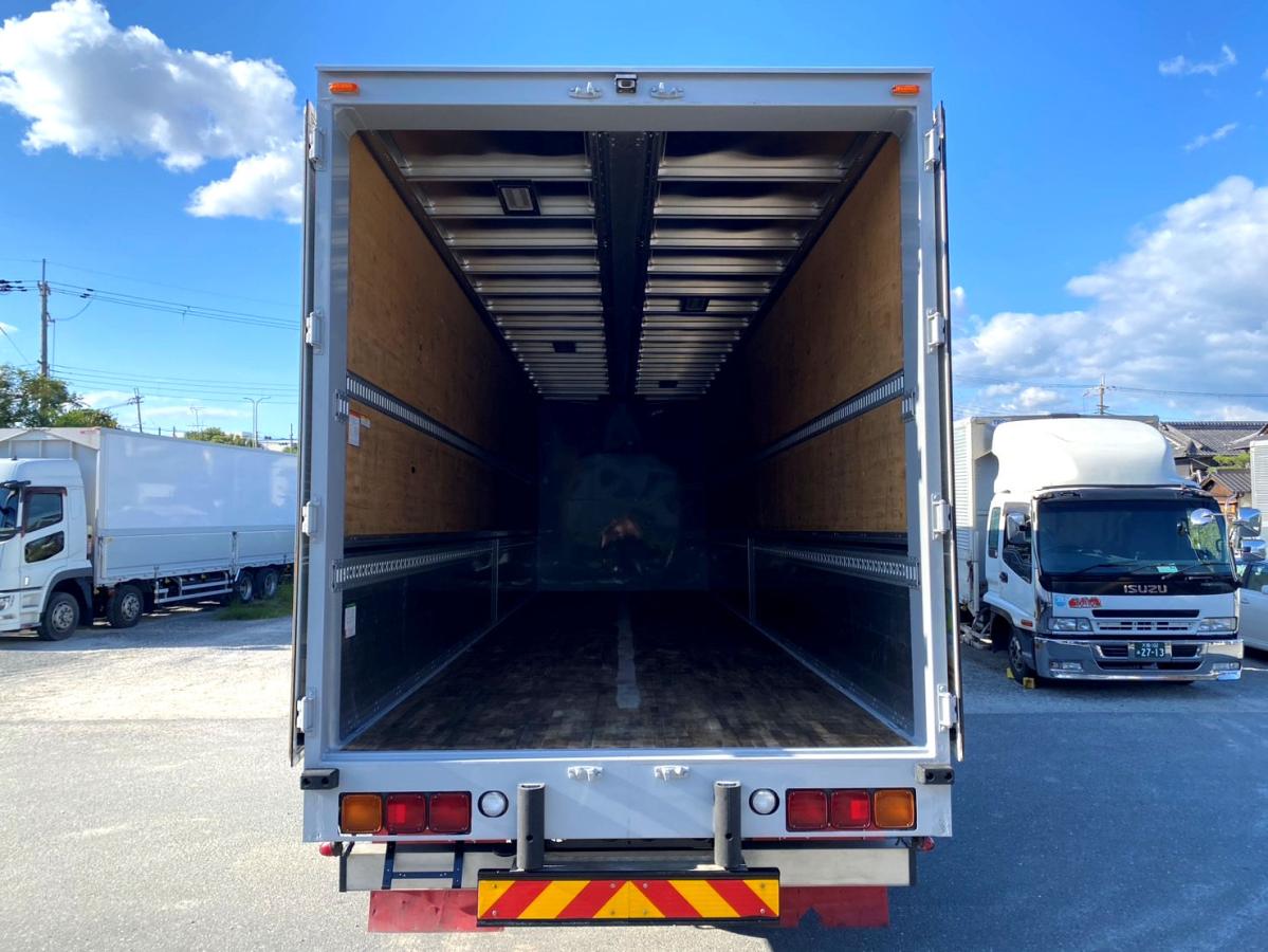平成28年いすゞギガアルミウイング380馬力塗装済QPG-CYJ77B|中古トラックの販売・買取・査定のアイナビ