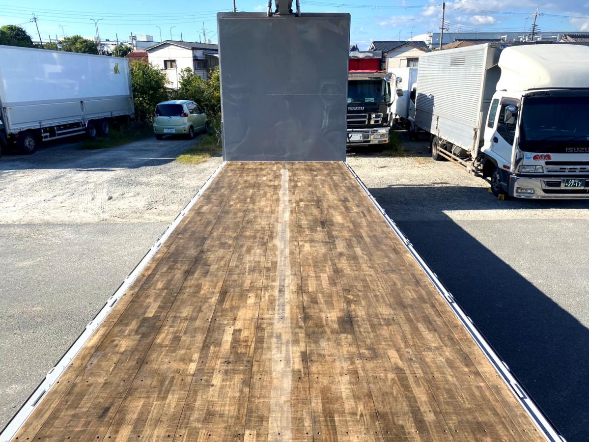 平成28年いすゞギガアルミウイング380馬力塗装済QPG-CYJ77B|中古トラックの販売・買取・査定のアイナビ