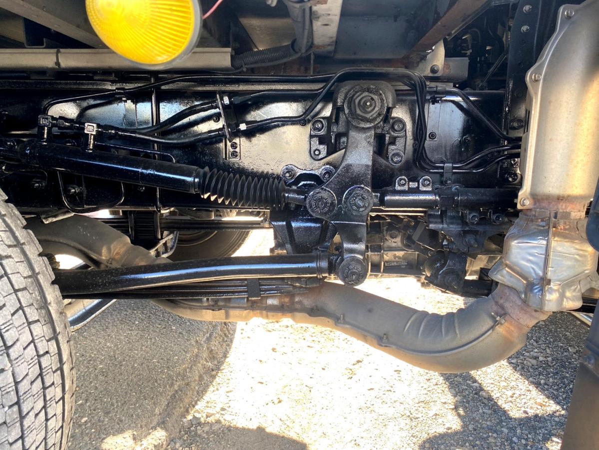 平成28年いすゞギガアルミウイング380馬力塗装済QPG-CYJ77B|中古トラックの販売・買取・査定のアイナビ