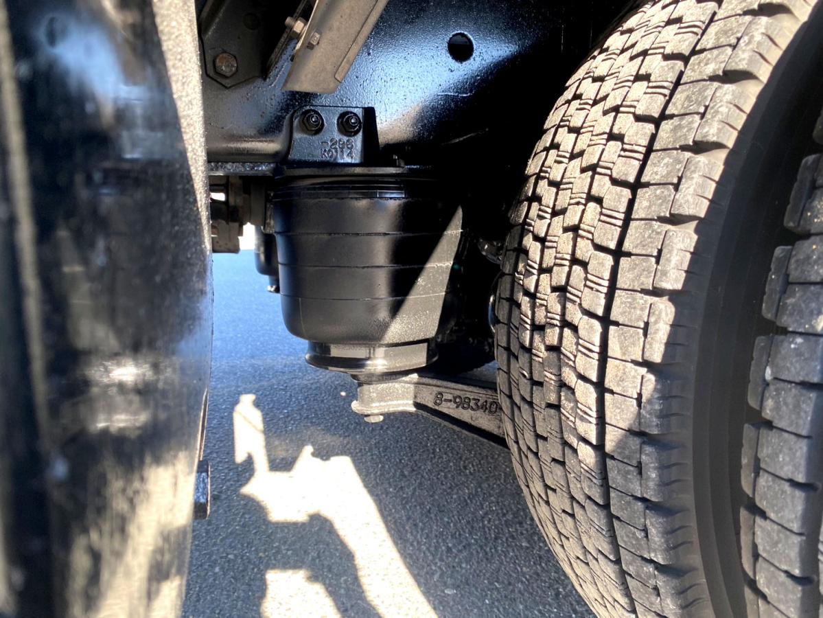 平成28年いすゞギガアルミウイング380馬力塗装済QPG-CYJ77B|中古トラックの販売・買取・査定のアイナビ