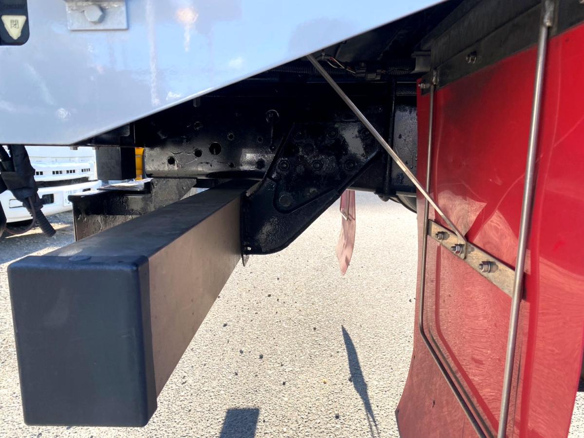 平成28年いすゞギガアルミウイング380馬力塗装済QPG-CYJ77B|中古トラックの販売・買取・査定のアイナビ