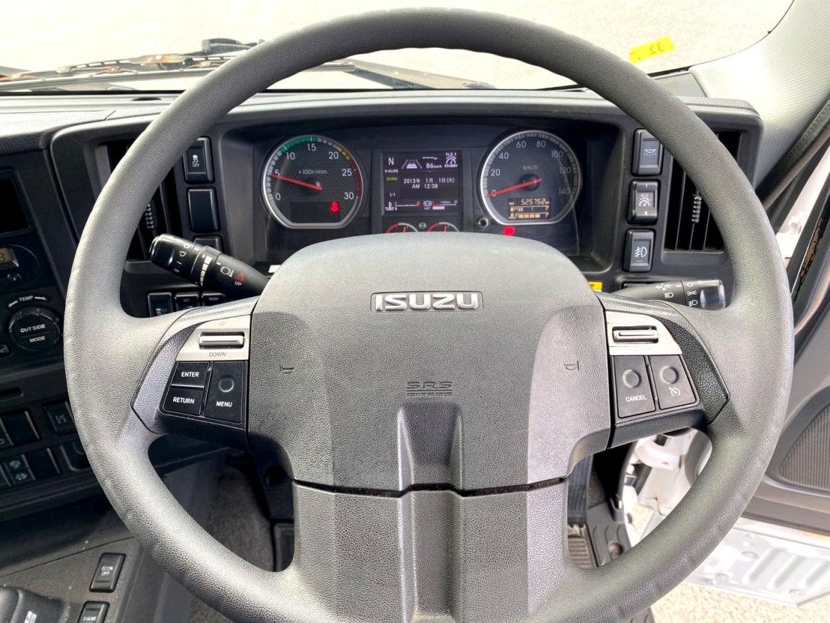 平成28年いすゞギガアルミウイング380馬力塗装済QPG-CYJ77B|中古トラックの販売・買取・査定のアイナビ