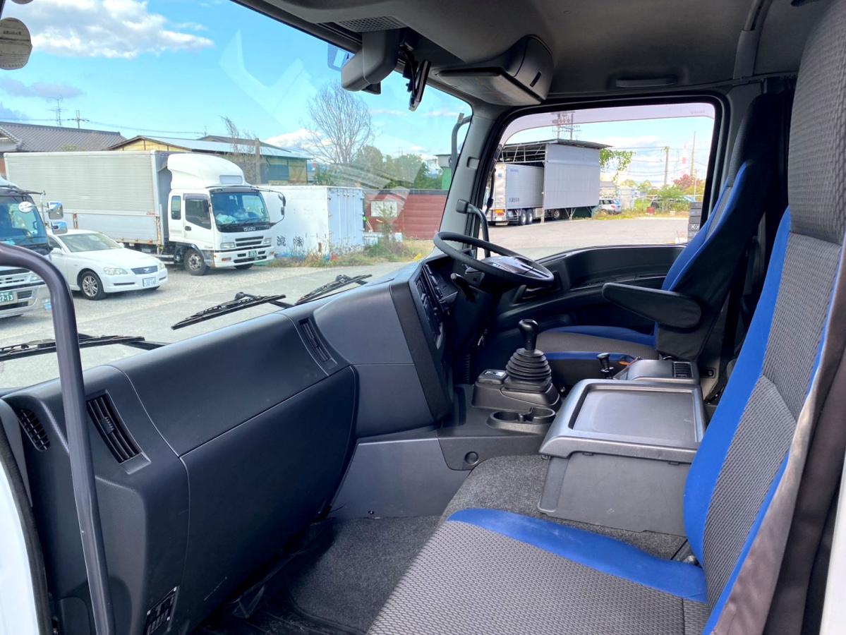 平成28年いすゞギガアルミウイング380馬力塗装済QPG-CYJ77B|中古トラックの販売・買取・査定のアイナビ