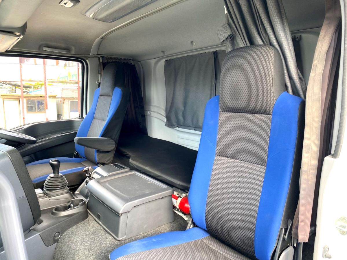 平成28年いすゞギガアルミウイング380馬力塗装済QPG-CYJ77B|中古トラックの販売・買取・査定のアイナビ