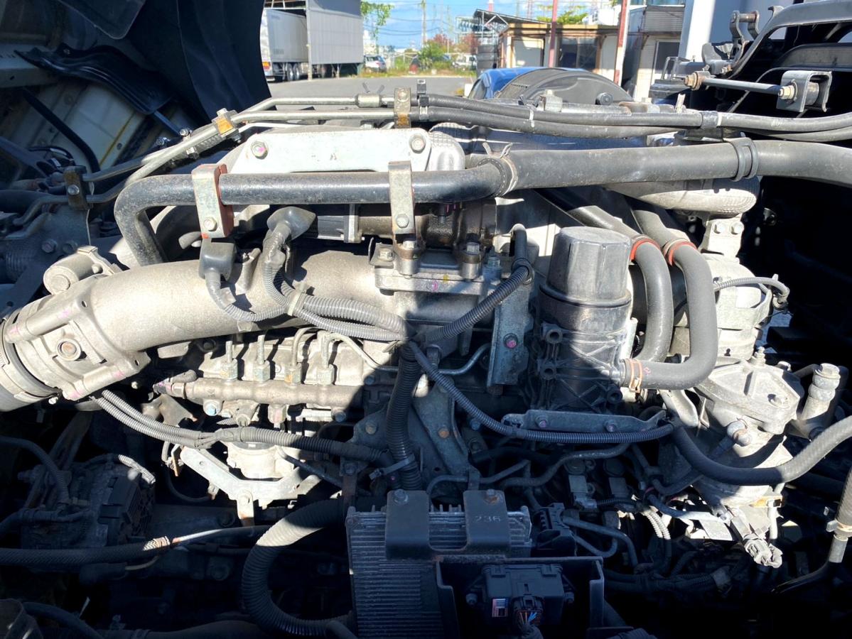 平成28年いすゞギガアルミウイング380馬力塗装済QPG-CYJ77B|中古トラックの販売・買取・査定のアイナビ