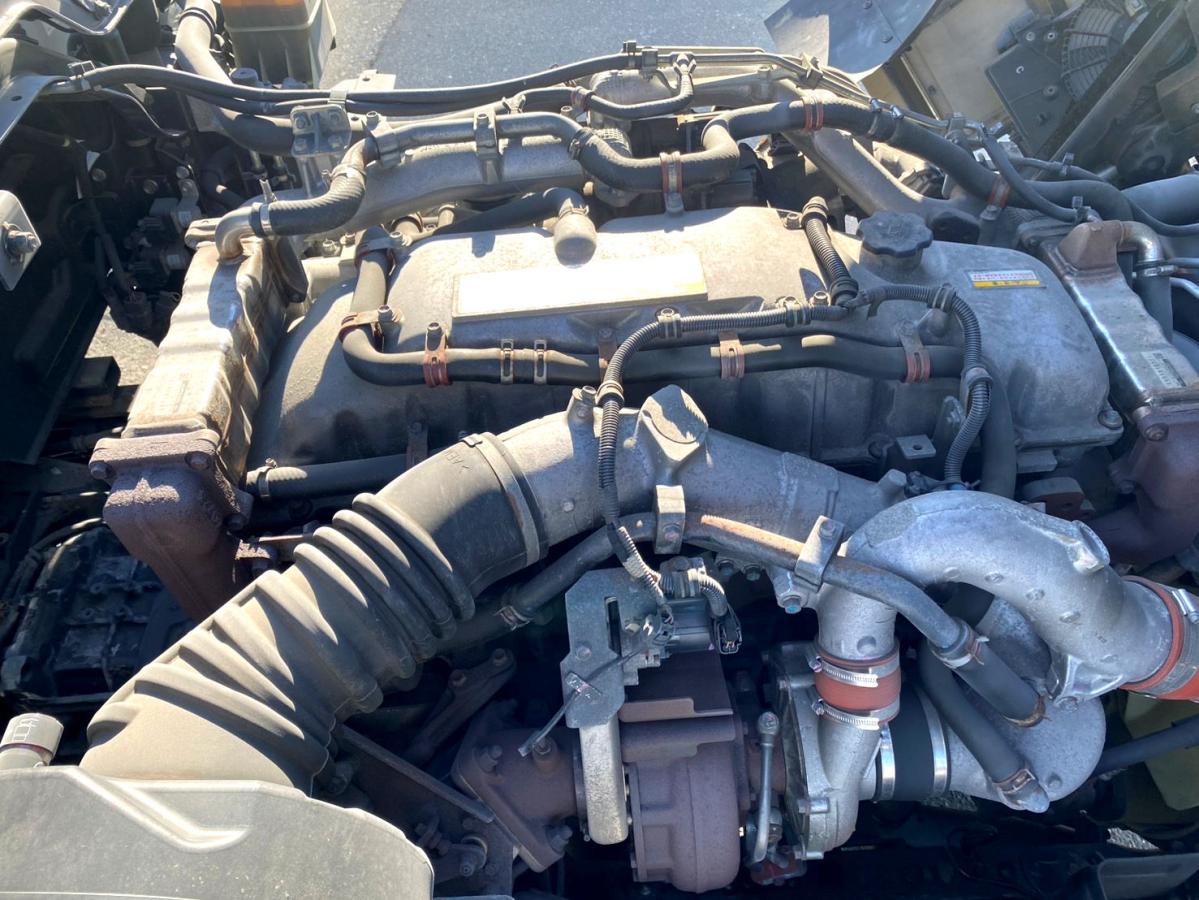 平成28年いすゞギガアルミウイング380馬力塗装済QPG-CYJ77B|中古トラックの販売・買取・査定のアイナビ