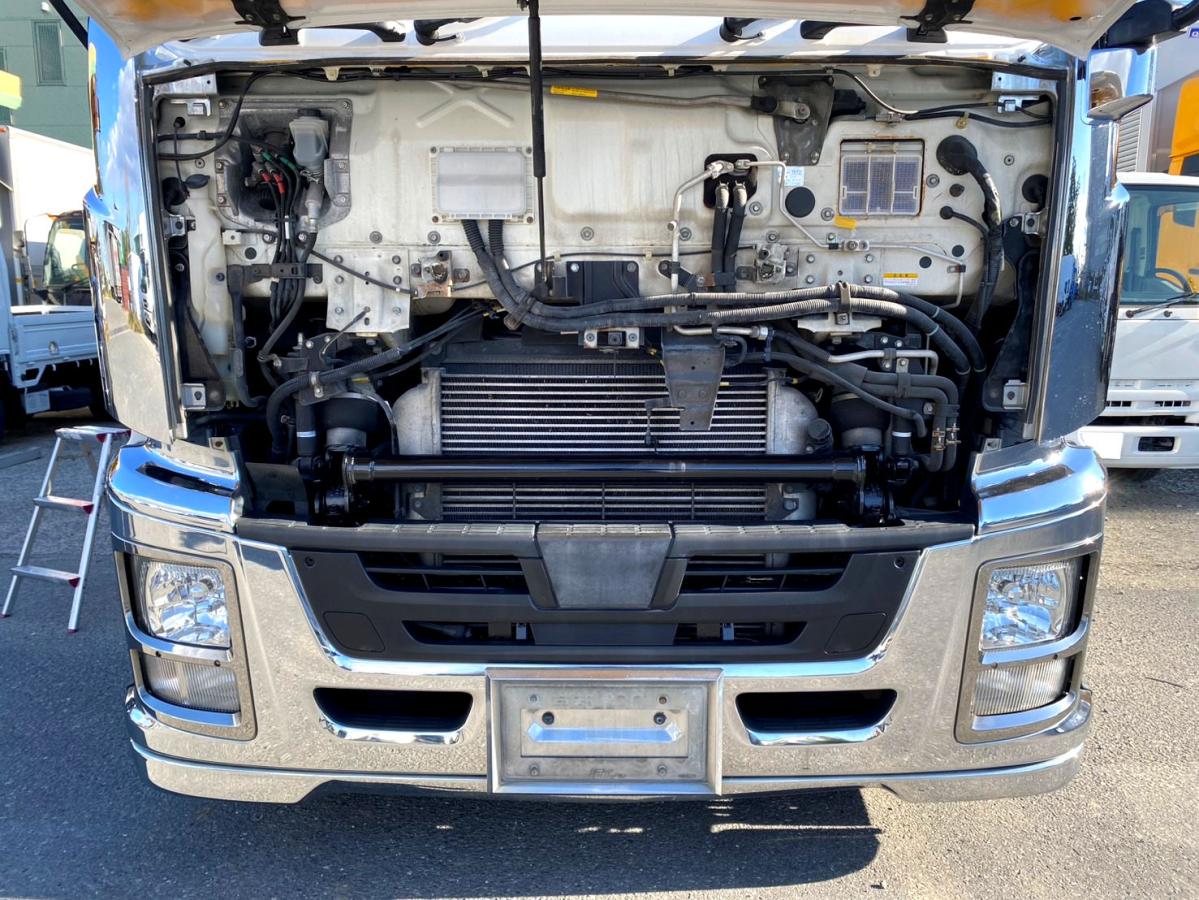 平成28年いすゞギガアルミウイング380馬力塗装済QPG-CYJ77B|中古トラックの販売・買取・査定のアイナビ