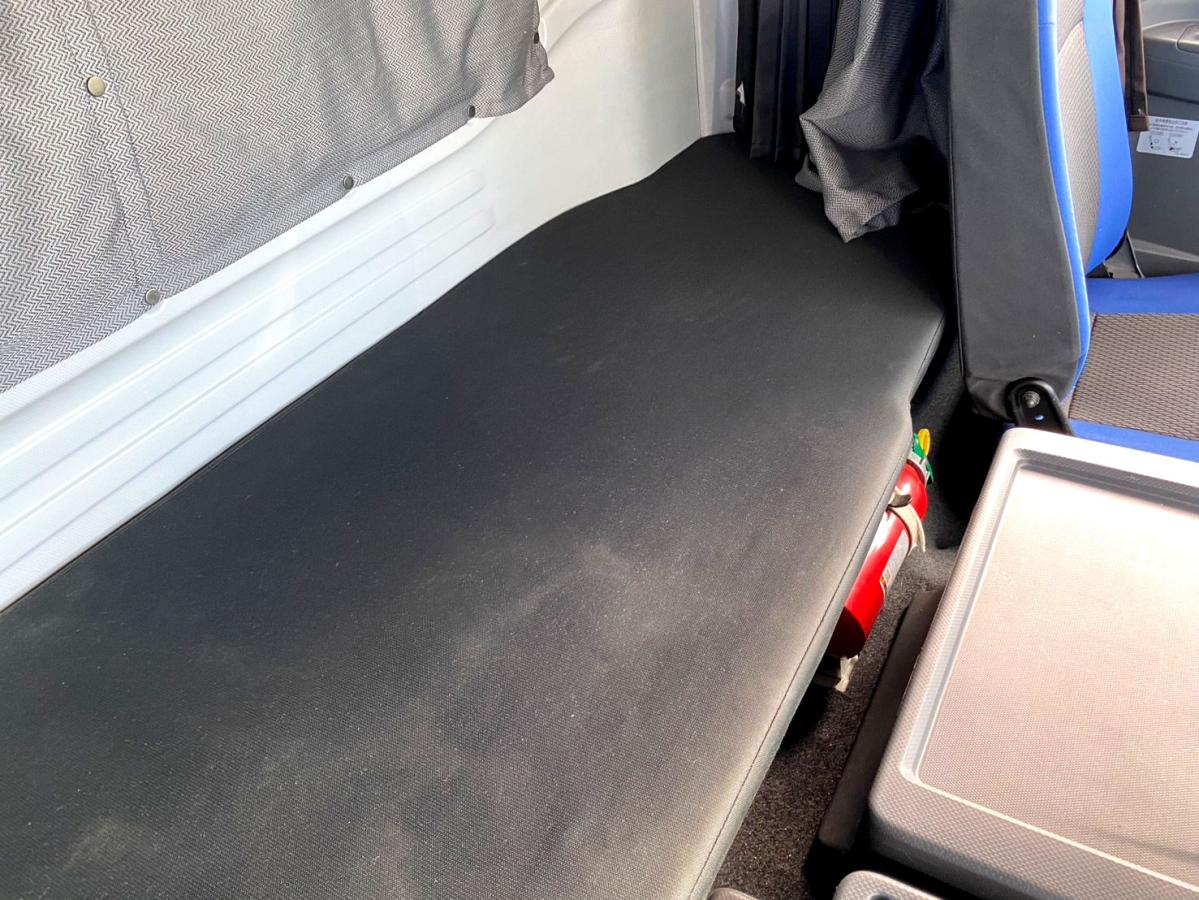 平成28年いすゞギガアルミウイング380馬力塗装済QPG-CYJ77B|中古トラックの販売・買取・査定のアイナビ