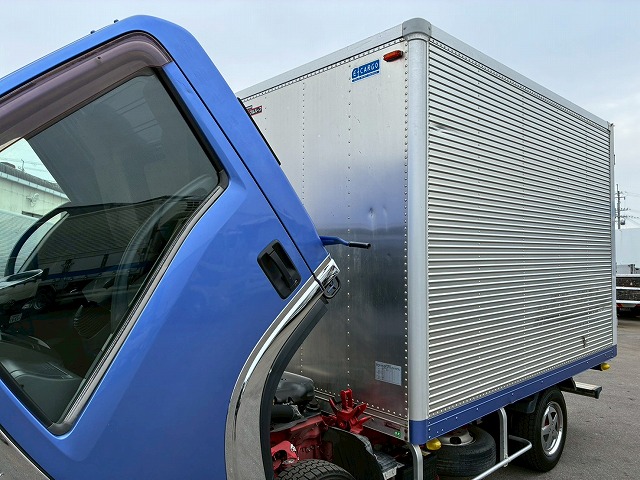 標準幅日本フルハーフ2トン積載150馬力5速MT2t5t|中古トラックの販売・買取・査定のアイナビ