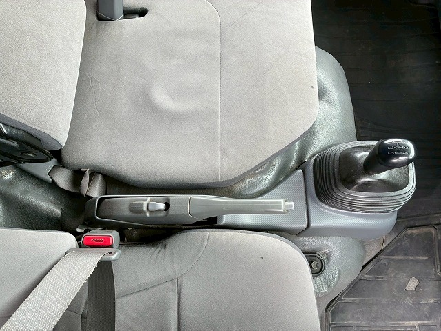 標準幅日本フルハーフ2トン積載150馬力5速MT2t5t|中古トラックの販売・買取・査定のアイナビ