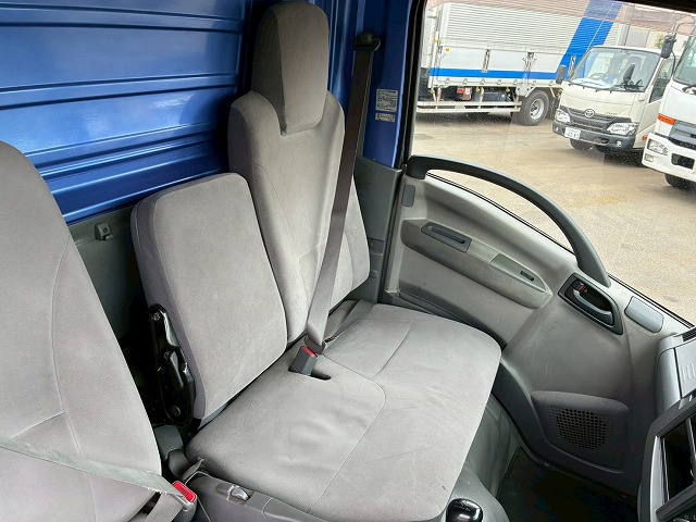 標準幅日本フルハーフ2トン積載150馬力5速MT2t5t|中古トラックの販売・買取・査定のアイナビ