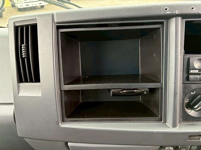 標準幅日本フルハーフ2トン積載150馬力5速MT2t5t|中古トラックの販売・買取・査定のアイナビ