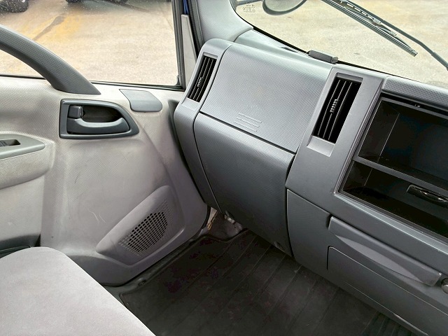 標準幅日本フルハーフ2トン積載150馬力5速MT2t5t|中古トラックの販売・買取・査定のアイナビ