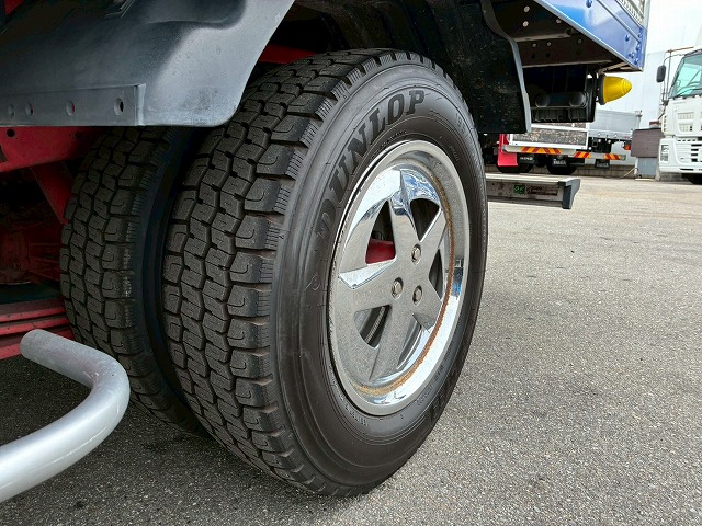 標準幅日本フルハーフ2トン積載150馬力5速MT2t5t|中古トラックの販売・買取・査定のアイナビ