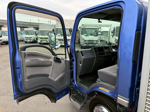 標準幅日本フルハーフ2トン積載150馬力5速MT2t5t|中古トラックの販売・買取・査定のアイナビ