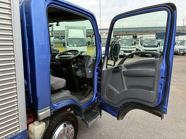 標準幅日本フルハーフ2トン積載150馬力5速MT2t5t|中古トラックの販売・買取・査定のアイナビ