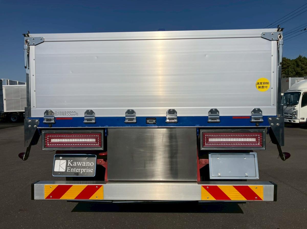 ☆R4 大型 アルミブロック7.2mボディ ラジコン|中古トラックの販売・買取・査定のアイナビ