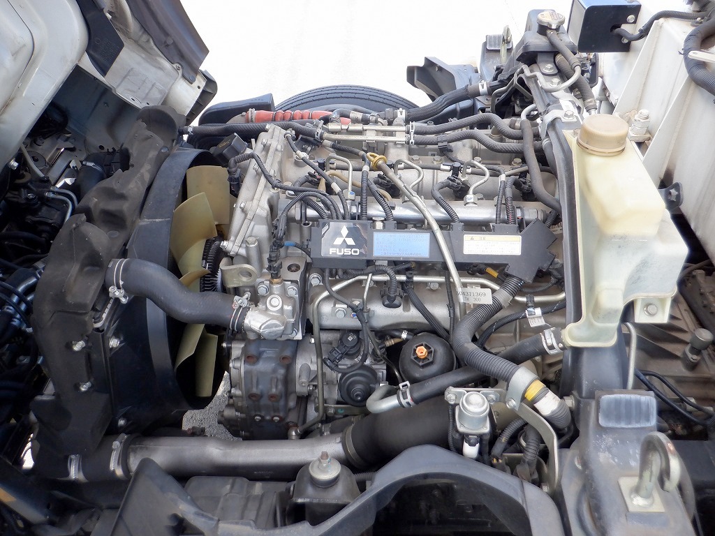 3.5t 標準ロング タダノ製3段クレーン ラジコン付 車検付|中古トラックの販売・買取・査定のアイナビ