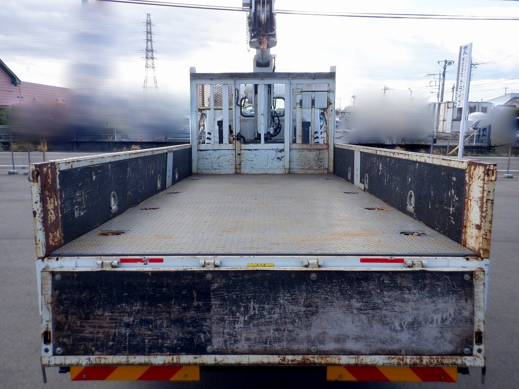 3.5t 標準ロング タダノ製3段クレーン ラジコン付 車検付|中古トラックの販売・買取・査定のアイナビ