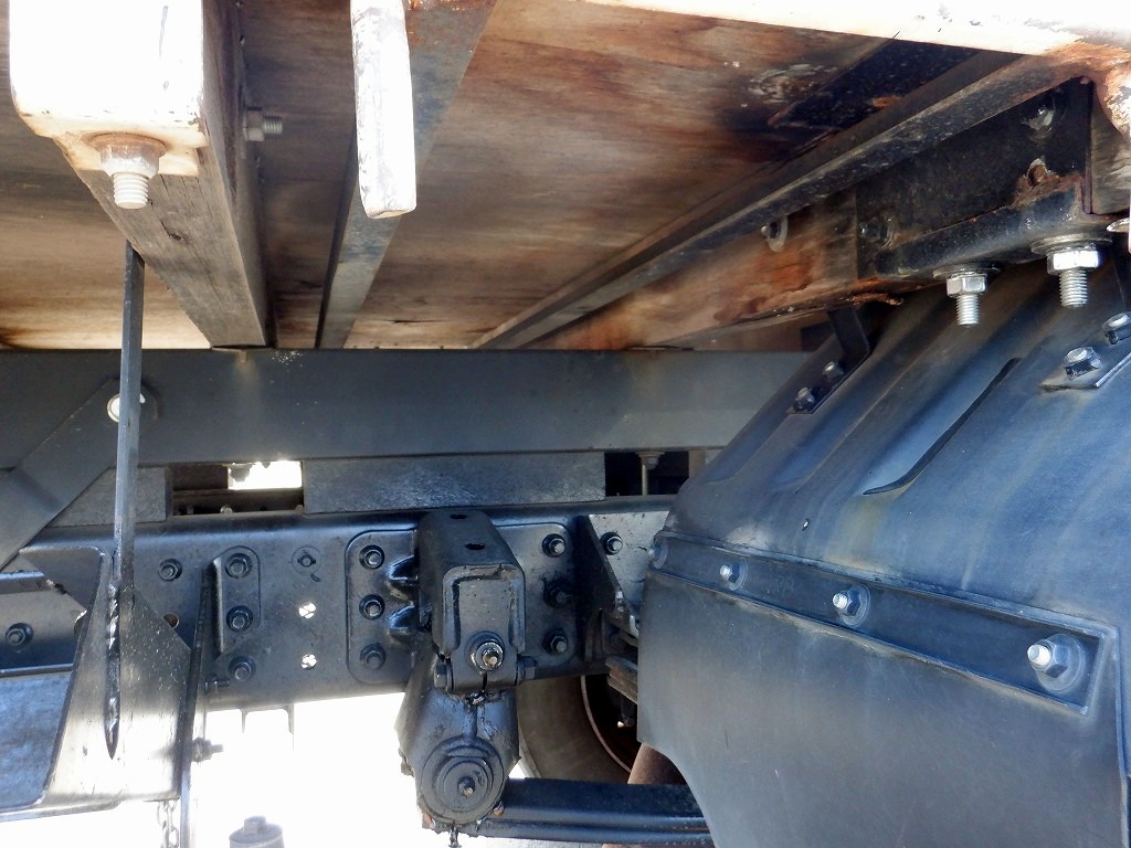 3.5t 標準ロング タダノ製3段クレーン ラジコン付 車検付|中古トラックの販売・買取・査定のアイナビ