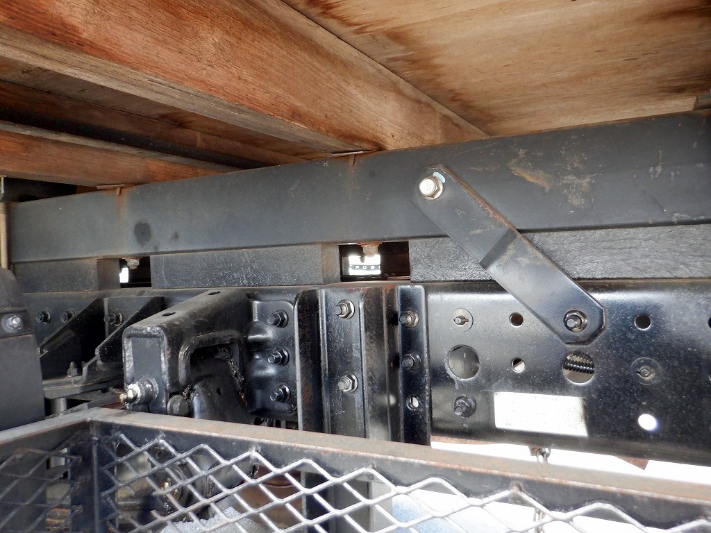 3.5t 標準ロング タダノ製3段クレーン ラジコン付 車検付|中古トラックの販売・買取・査定のアイナビ