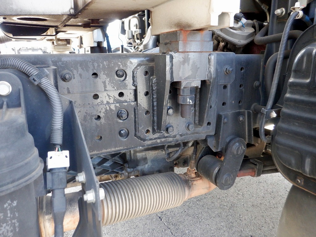 3.5t 標準ロング タダノ製3段クレーン ラジコン付 車検付|中古トラックの販売・買取・査定のアイナビ