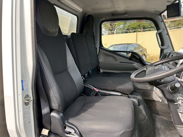 【車検付!即納可!!寒冷地仕様×4WD】三菱ふそう/キャンター|中古トラックの販売・買取・査定のアイナビ