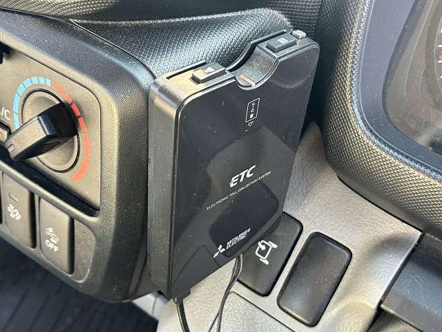 日野 平ボディ デュトロ|中古トラックの販売・買取・査定のアイナビ