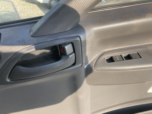 いすゞ 平ボディ フォワード|中古トラックの販売・買取・査定のアイナビ