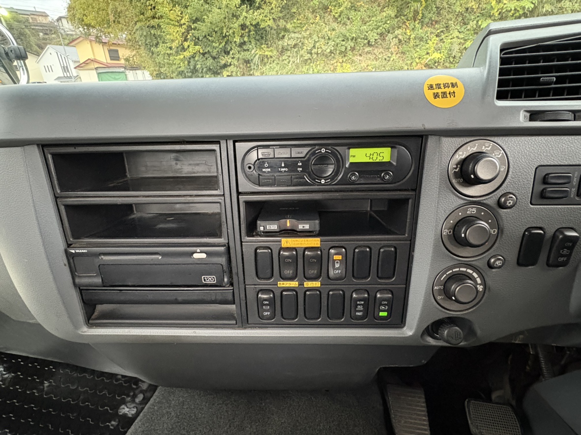 H28年式、ファイター、62中型増トン平ボデー、車検付|中古トラックの販売・買取・査定のアイナビ