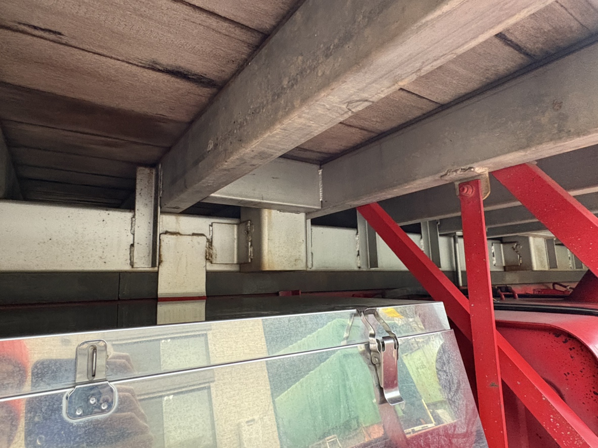 H28年式、ファイター、62中型増トン平ボデー、車検付|中古トラックの販売・買取・査定のアイナビ