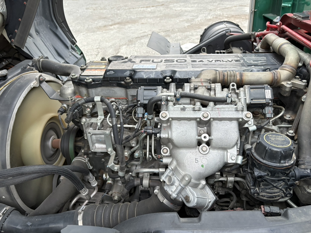 H28年式、ファイター、62中型増トン平ボデー、車検付|中古トラックの販売・買取・査定のアイナビ