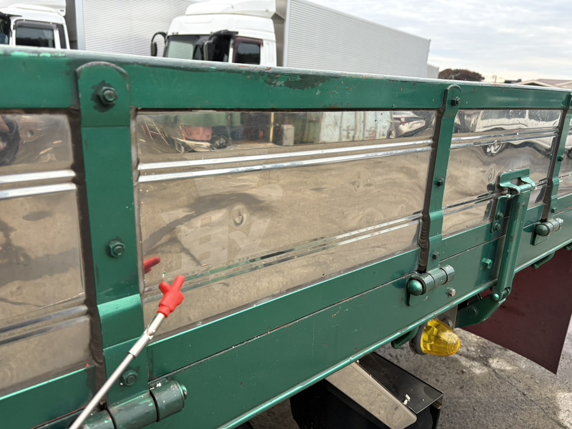 H28年式、ファイター、62中型増トン平ボデー、車検付|中古トラックの販売・買取・査定のアイナビ