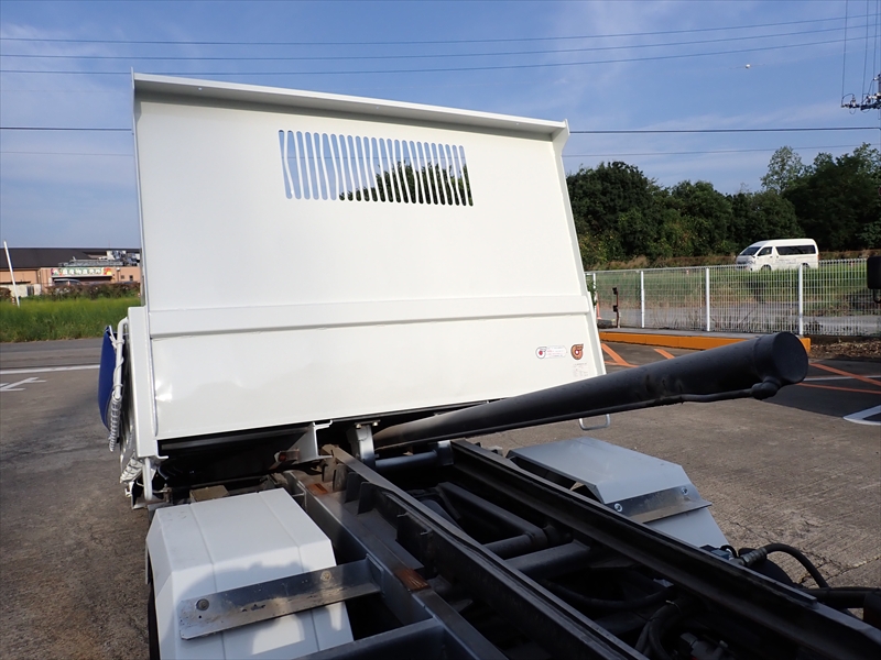 【349626】いすゞ エルフ セーフティローダーダンプ|中古トラックの販売・買取・査定のアイナビ