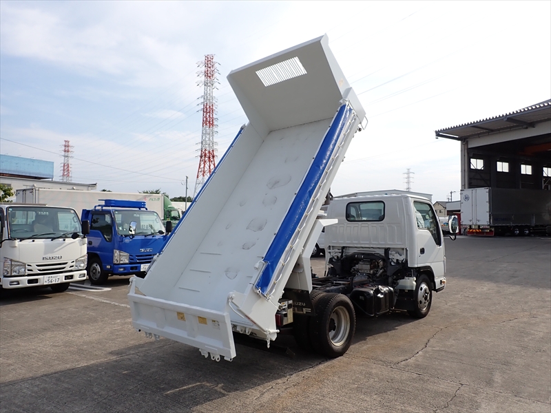 【349626】いすゞ エルフ セーフティローダーダンプ|中古トラックの販売・買取・査定のアイナビ