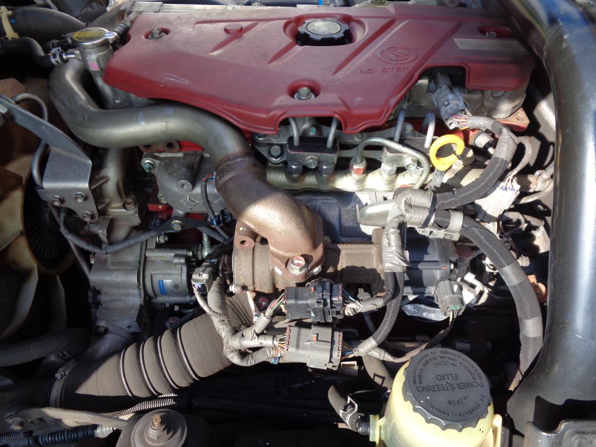 デュトロ活魚運搬車平成27年垂直ゲート総ステンレス特注ボディ|中古トラックの販売・買取・査定のアイナビ