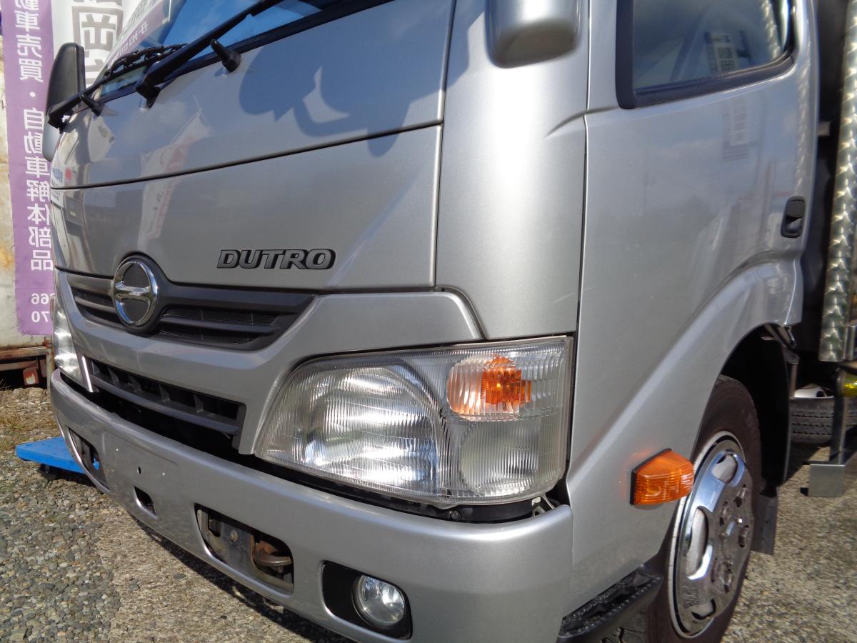 デュトロ活魚運搬車平成27年垂直ゲート総ステンレス特注ボディ|中古トラックの販売・買取・査定のアイナビ