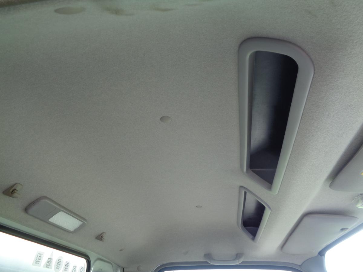 デュトロ活魚運搬車平成27年垂直ゲート総ステンレス特注ボディ|中古トラックの販売・買取・査定のアイナビ