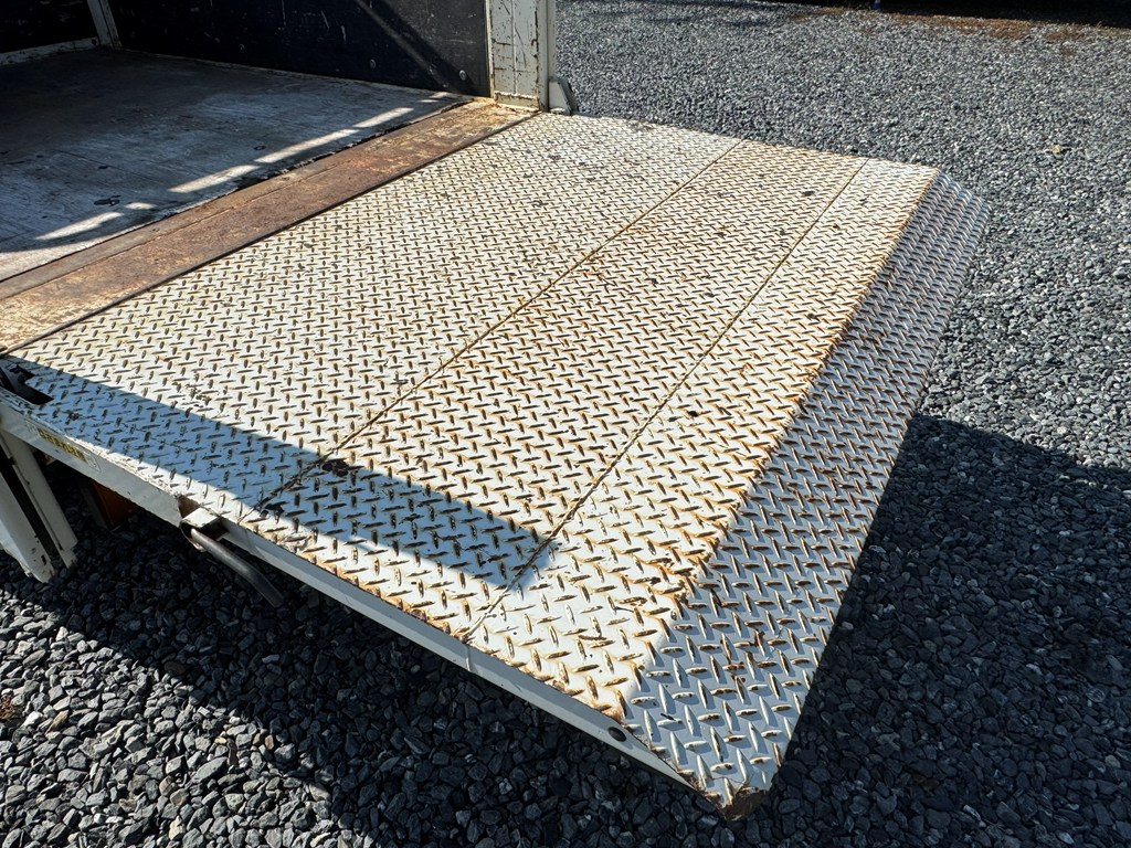 平成30年式☆いすゞエルフ オートマ Wキャブ垂直PG|中古トラックの販売・買取・査定のアイナビ