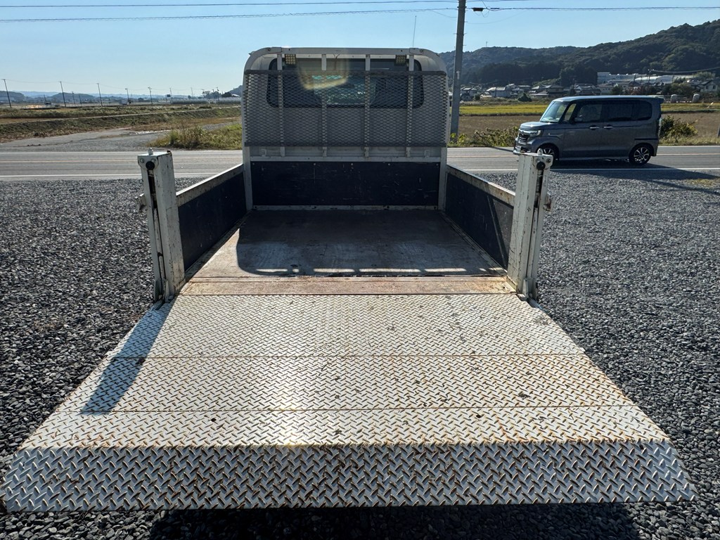 平成30年式☆いすゞエルフ オートマ Wキャブ垂直PG|中古トラックの販売・買取・査定のアイナビ