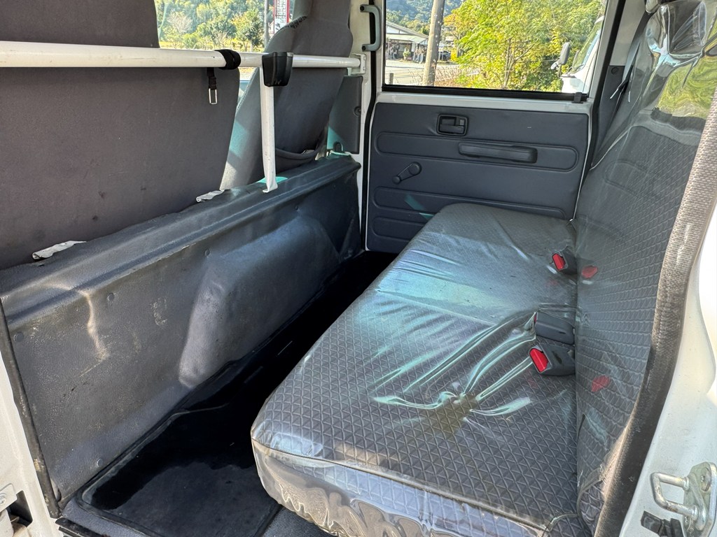 平成30年式☆いすゞエルフ オートマ Wキャブ垂直PG|中古トラックの販売・買取・査定のアイナビ