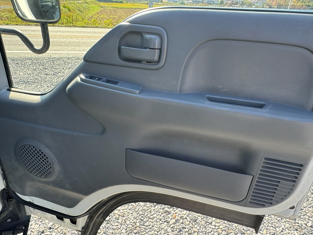 平成30年式☆いすゞエルフ オートマ Wキャブ垂直PG|中古トラックの販売・買取・査定のアイナビ