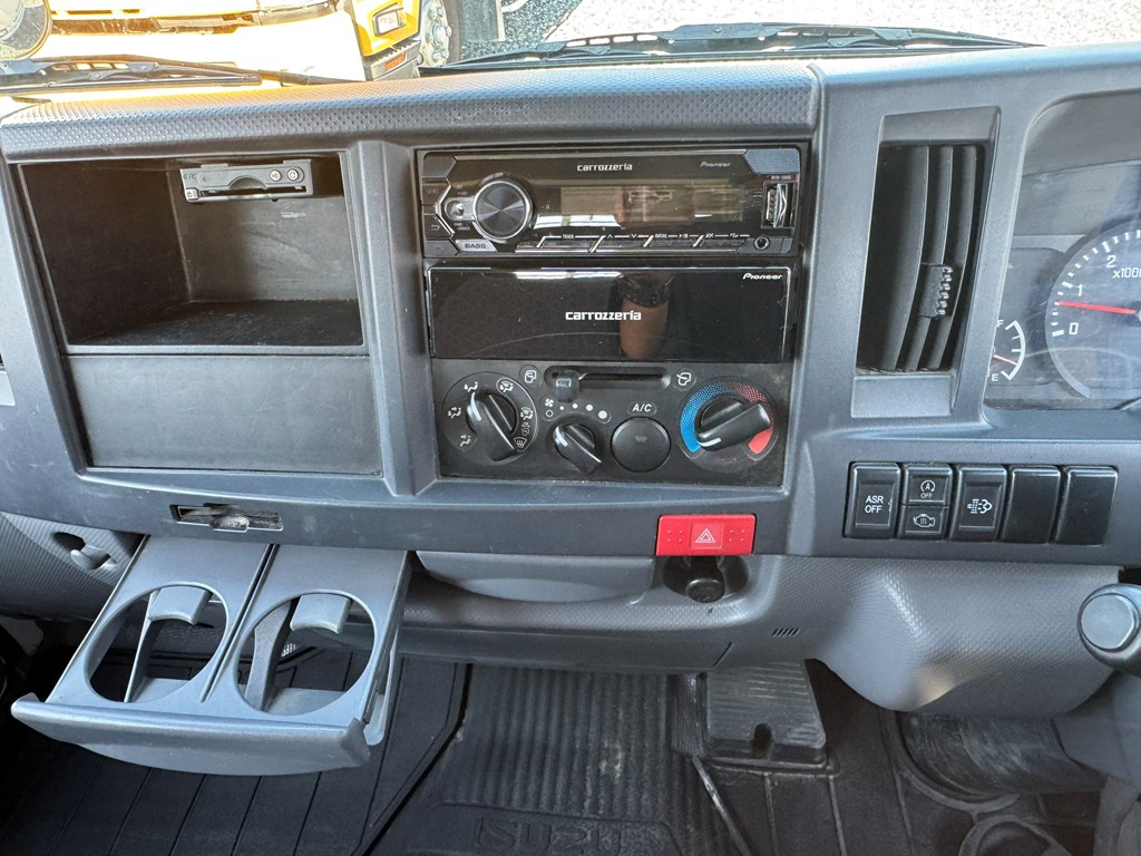 平成30年式☆いすゞエルフ オートマ Wキャブ垂直PG|中古トラックの販売・買取・査定のアイナビ